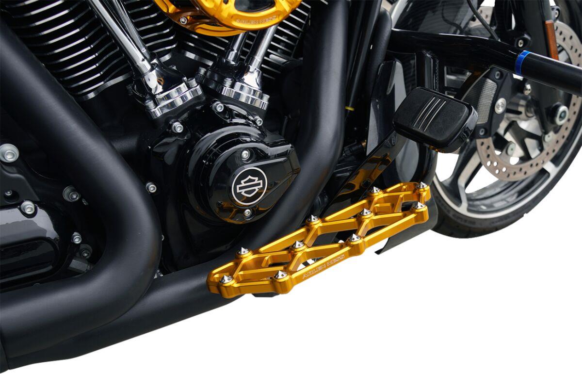 Arlen Ness Diamond Floorboards Gold For Harley Davidson FLHRXS 1868 1983-2024 410-056