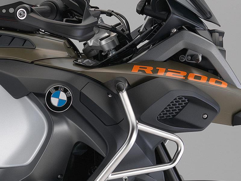 PUIG Chassis Cap Black for BMW R1200 GS 13-18 3521N