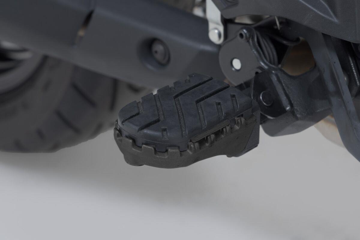 SW MOTECH Ion Footrest Kit For Suzuki V-Strom 800 2023-2025 FRS.05.011.10200/B