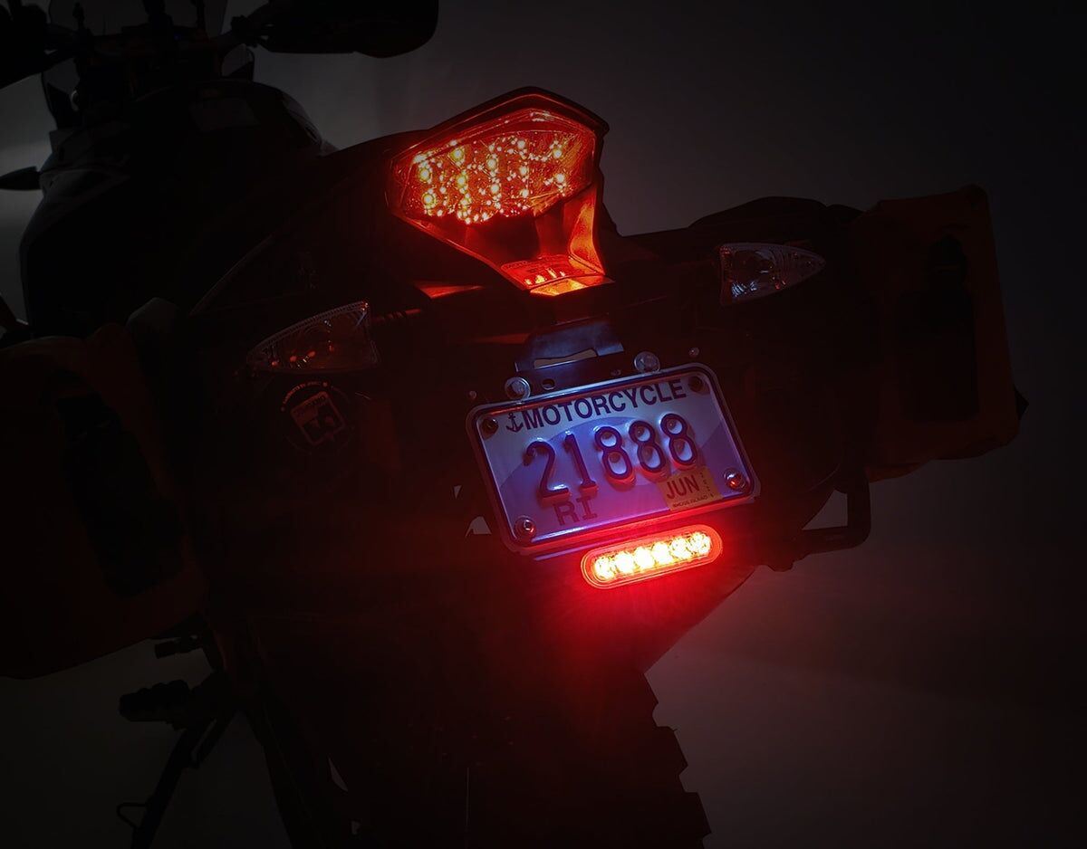 Denali B6 Light Kit With License Plate Dnl.B6.10000
