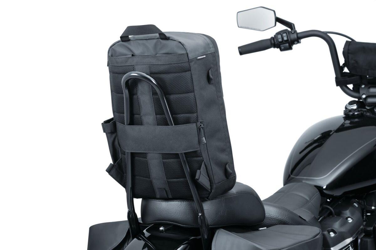 Kuryakyn Momentum Runaway Backpack Black Textile 20.5L Capacity KUR5257
