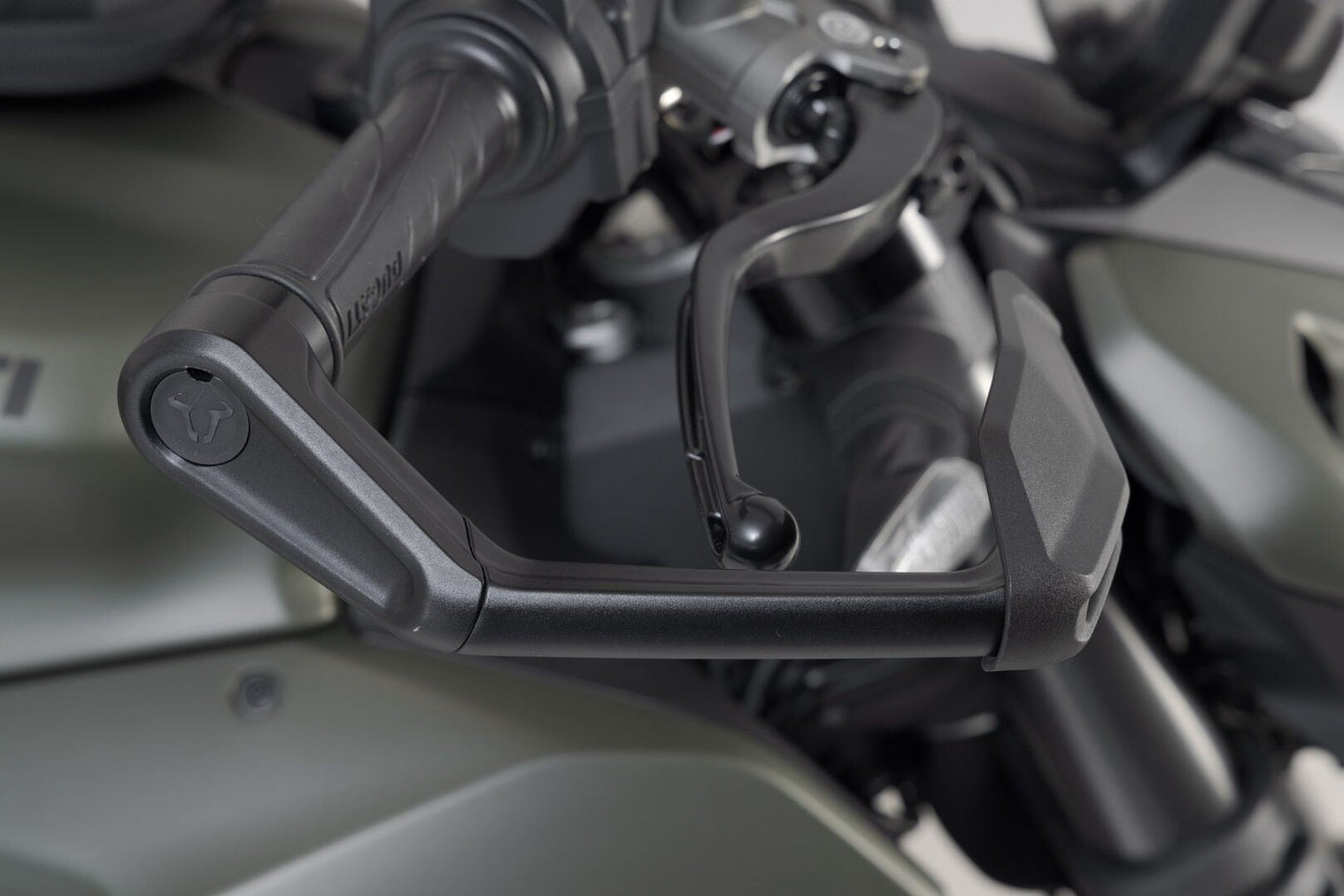 SW MOTECH Lever Guards W/ Wind Protection For Ducati Streetfighter V2 955 22-24 Lvg.22.999.11001/B