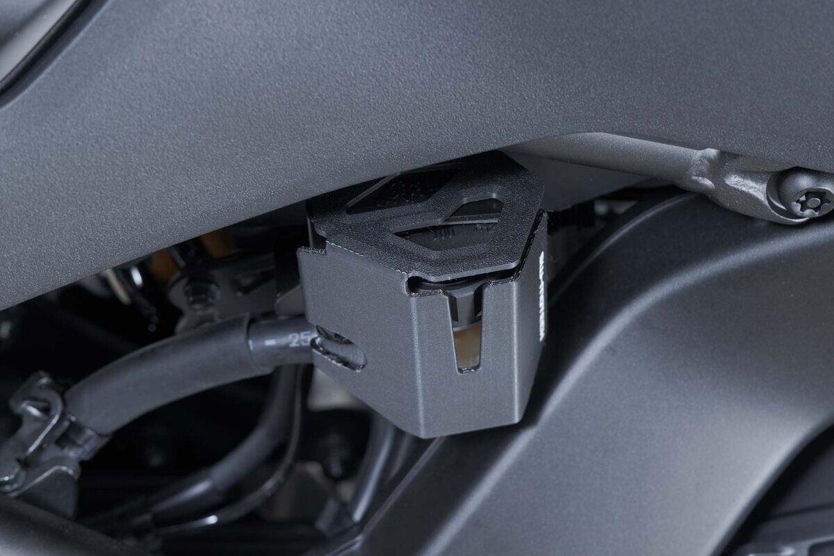 SW-MOTECH Brake Fluid Reservoir Guard to fit Yamaha MT-09 Tracer 9 GT/AMT 2025 SCT.06.597.10000/B