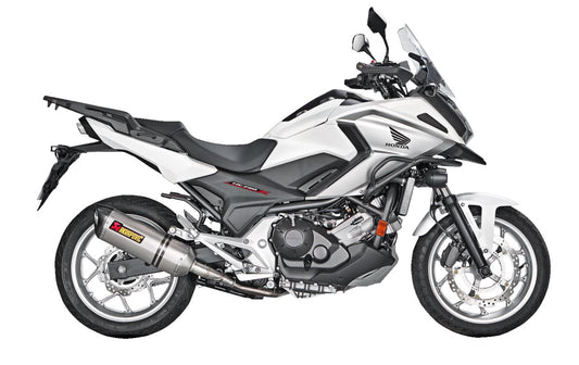 Akrapovic Slip-On Line Muffler TI/CF For Honda NC 750 X 12-20 S-H7SO2-HRT