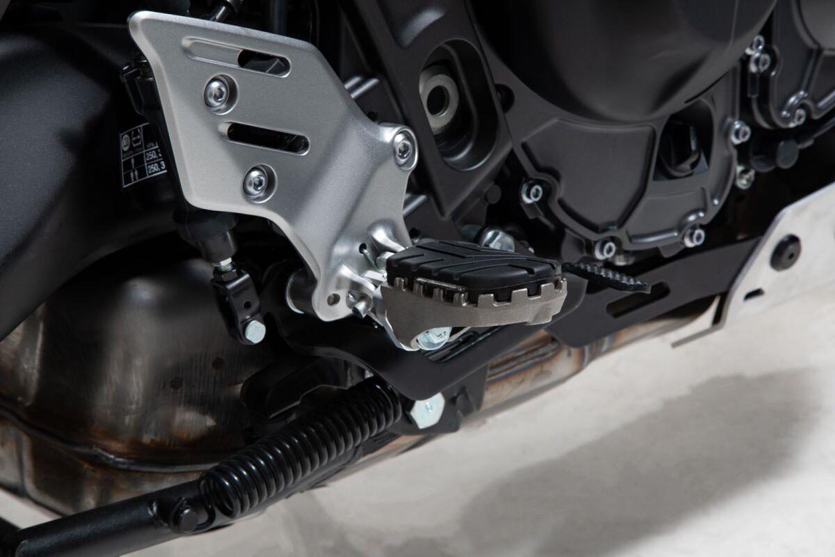 SW MOTECH Ion Footrest Kit For Yamaha MT-09 ABS 2021-2022 FRS.06.011.10300/S