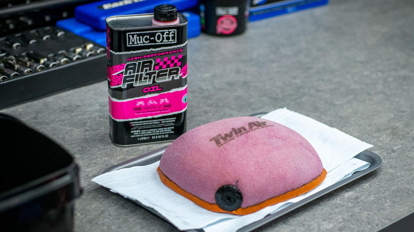 Muc-Off Motorcycle Air Filter Oil 1L (6)