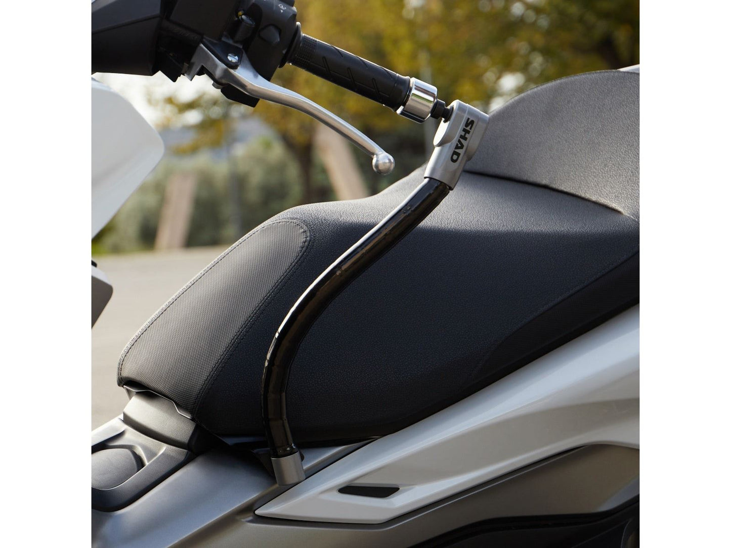SHAD Scooter Handlebar Lock - Size 5 - Series 3 C0S305H