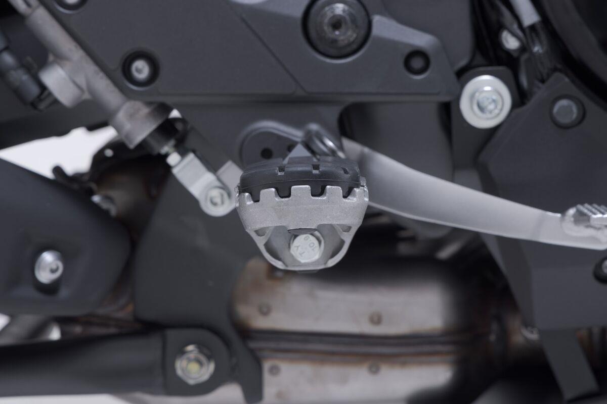 SW MOTECH Ion Footrest Kit Silver For Kawasaki KLZ 1100 2025 FRS.08.011.10400/S