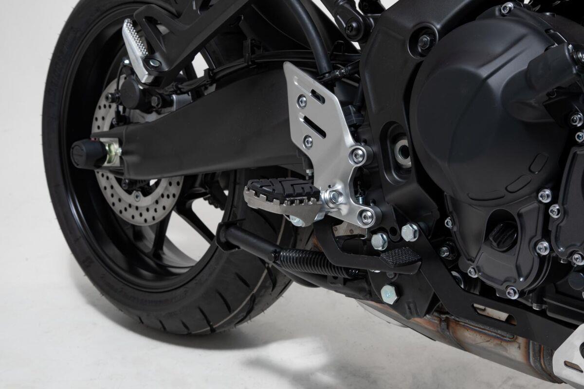 SW MOTECH Ion Footrest Kit For Yamaha MT-09 ABS 2021-2022 FRS.06.011.10300/S