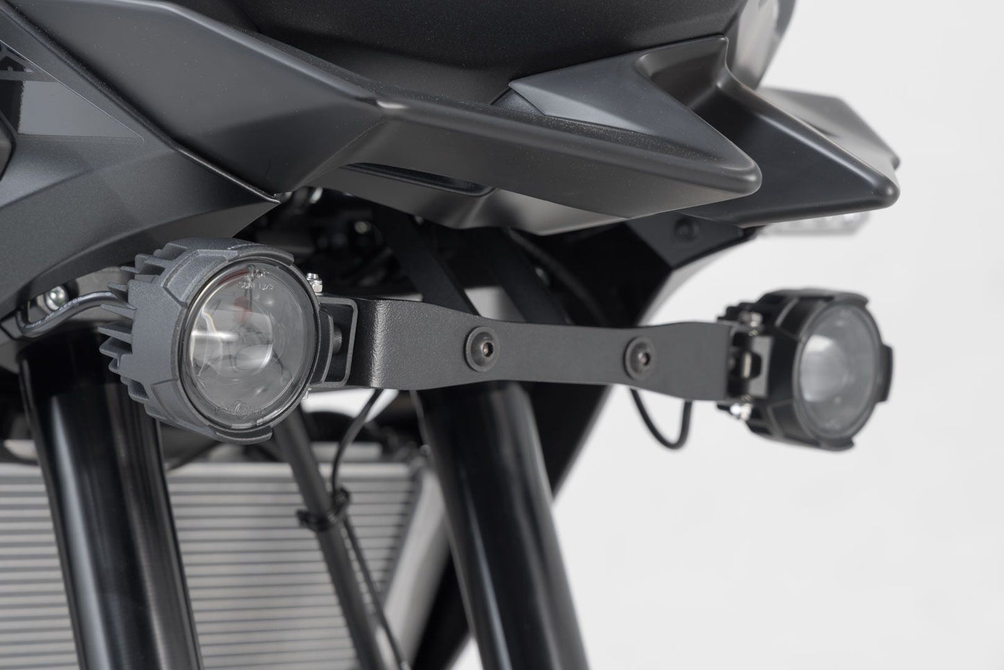 SW MOTECH Evo Fog Light Kit For Kawasaki KLE 650 21-24 Nsw.08.844.51000/B