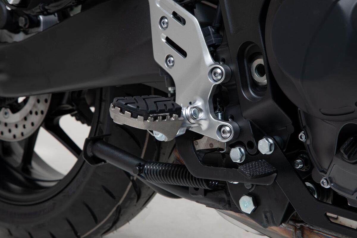 SW MOTECH Ion Footrest Kit For Yamaha MT-09 ABS 2021-2022 FRS.06.011.10300/S