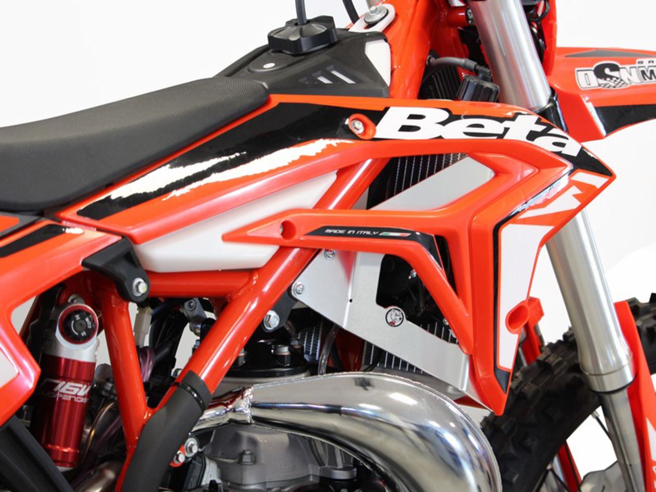 AXP Racing Radiator Braces For Beta XTRAINER 250 LC 2023-2025 Aluminium AX1680