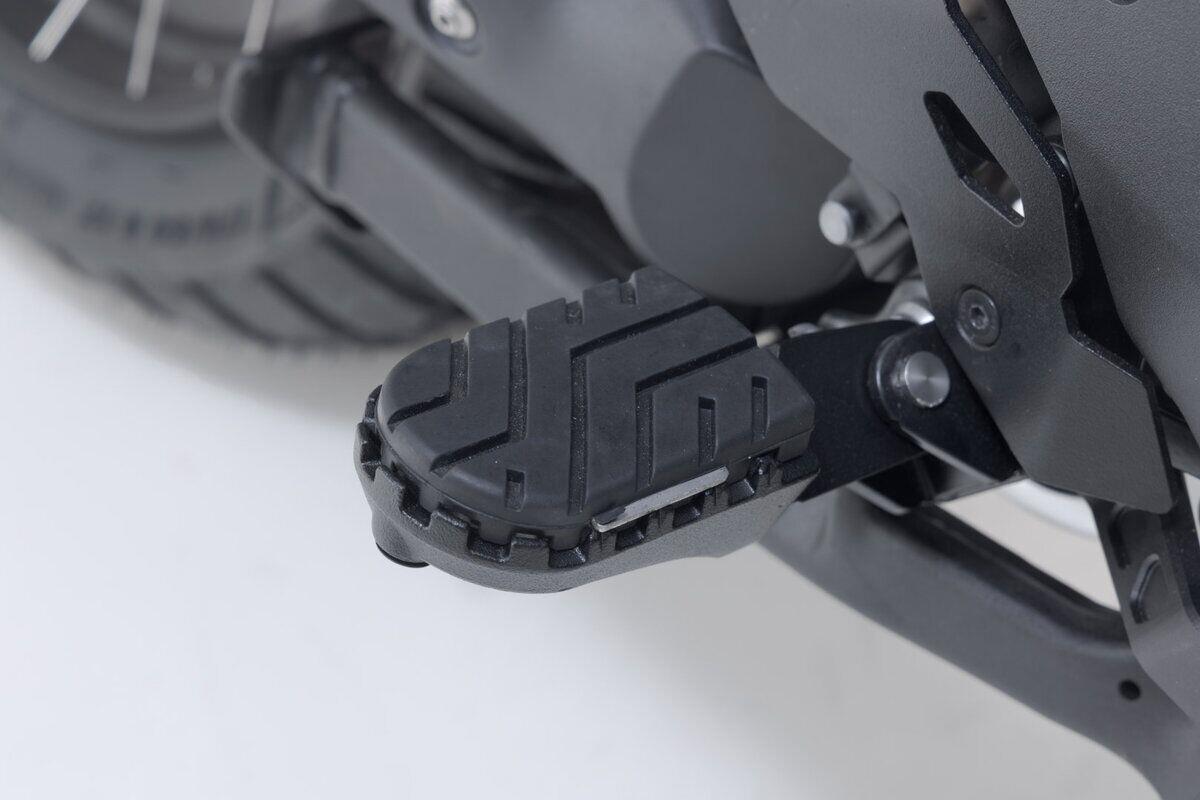 SW-MOTECH FOOTREST KIT ION FRS.10.011.10000/B