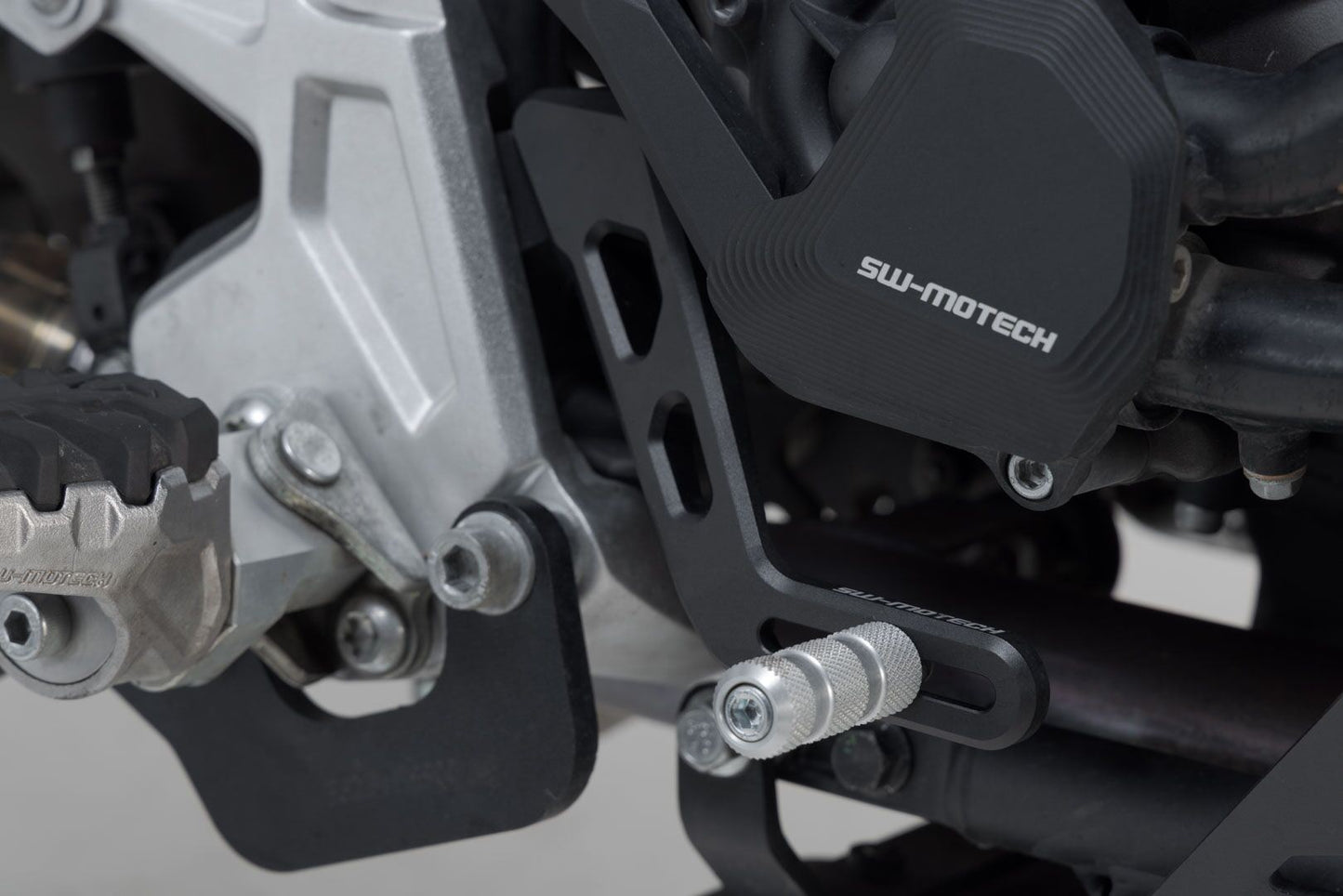 SW MOTECH Brake Pedal For Yamaha XTZ 700 D 690 19-24 FBL.06.799.10000