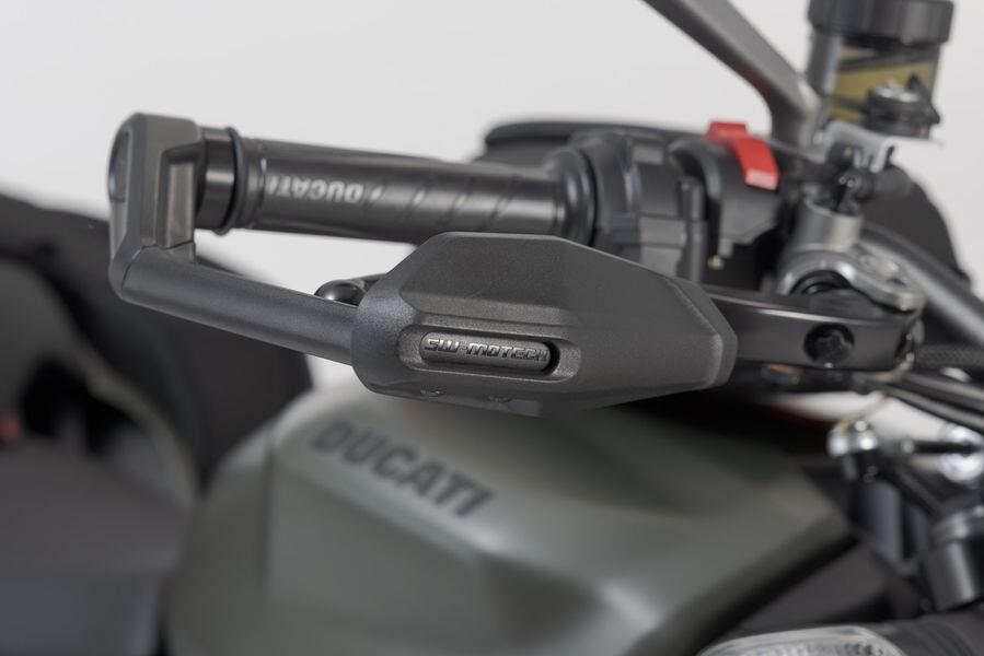 SW MOTECH Black Aluminium Lever Guards With Wind Protection LVG.22.999.11002/B