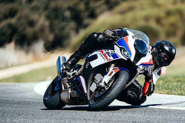 METZELER Sportec™ M9 RR 180/60ZR17 M/C (75W)TL Tyre