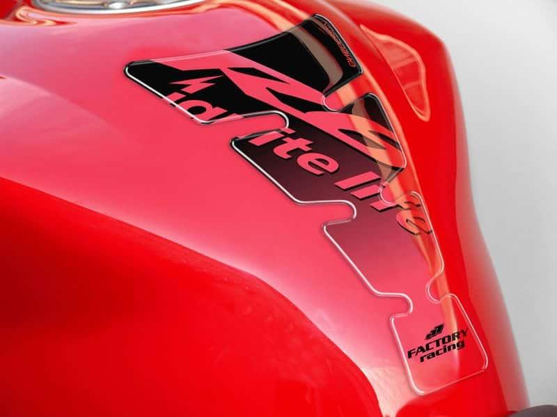 PUIG Spirit Tank Pad w/ Model Logo Silver for Yamaha YZF R6 99-18/YZF R6 S 06 4220P