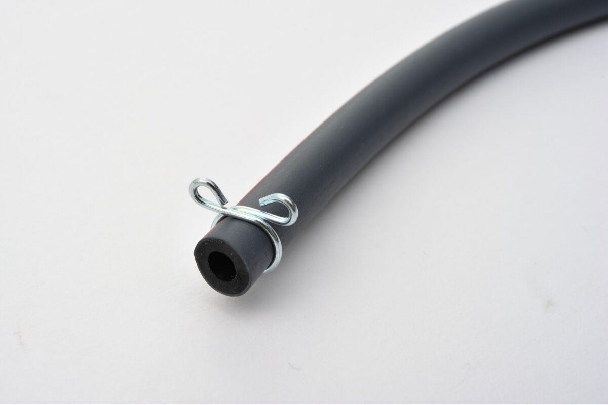 Daytona Fuel Hose 2-Layered 4mm x 8mm 1M Black 1.0MPa Includes Clips 96460
