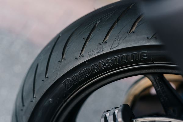 BRIDGESTONE Battlax SC2 SC2 160/60R14 65H TL Tyre