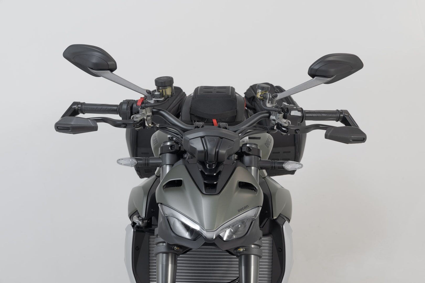 SW MOTECH Lever Guards W/ Wind Protection For Ducati Streetfighter V2 955 22-24 Lvg.22.999.11001/B