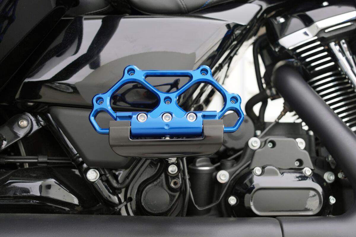 Arlen Ness Diamond Floorboards Blue Anodized Passenger CNC Machined Pair 410-060
