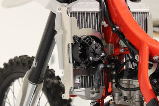 AXP RACING Radiator Braces For Beta RR 350+ 20-22 Red AX1556