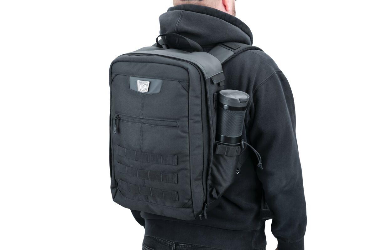 Kuryakyn Momentum Runaway Backpack Black Textile 20.5L Capacity KUR5257