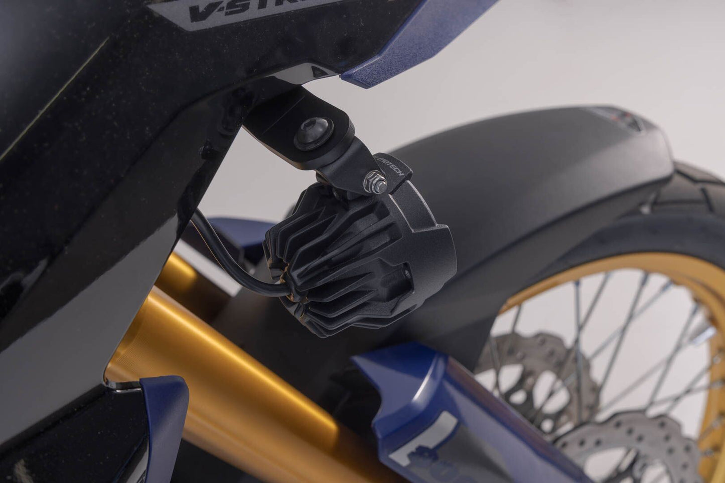 SW MOTECH Fog Light Kit Evo For Suzsuki V-STROM 800 23-24 Nsw.05.845.51000/B