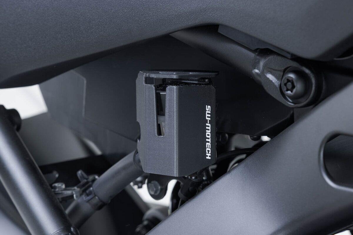 SW-MOTECH Brake Fluid Reservoir Guard to fit Yamaha MT-09 Tracer 9 GT/AMT 2025 SCT.06.597.10000/B