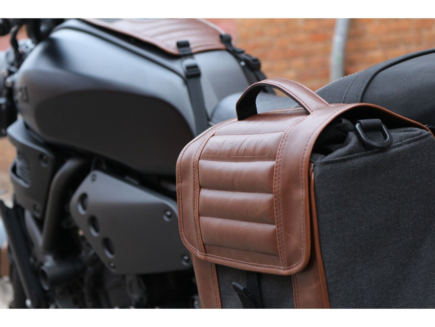 SHAD SR38 Cafe Racer Style Side Case Pannier X0SR38