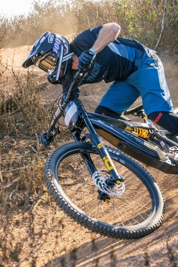 THOR Assist React MX Motorcross Gloves Teal/Midnight 2023 Model