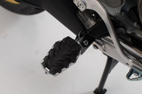 SW MOTECH Footrest Kit Evo FRS.04.112.10101