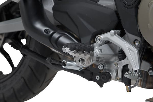 SW MOTECH Evo Footrest Kit DUCATI MULTISTRADA V4 21-23 FRS.22.112.10200