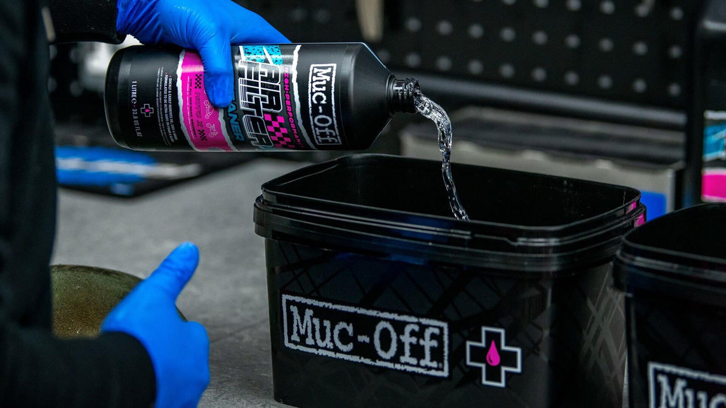 Muc-Off Motorcycle Air Filter Cleaner 1L (12)